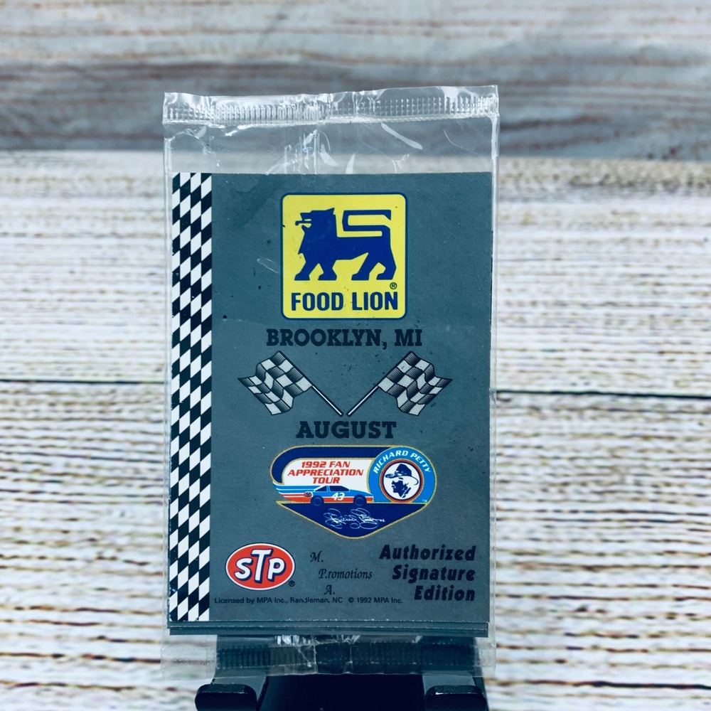 Food Lion Richard Petty 1992‎ Fan Tour STP Brooklyn MI Signature Edition Sealed